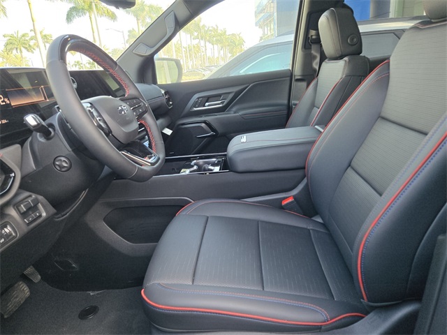 Vehicle image 10 of 26