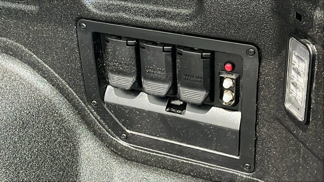 2024 Chevrolet Silverado EV RST Image 7 of 25