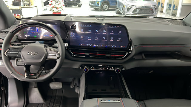 2024 Chevrolet Silverado EV RST Image 12 of 25