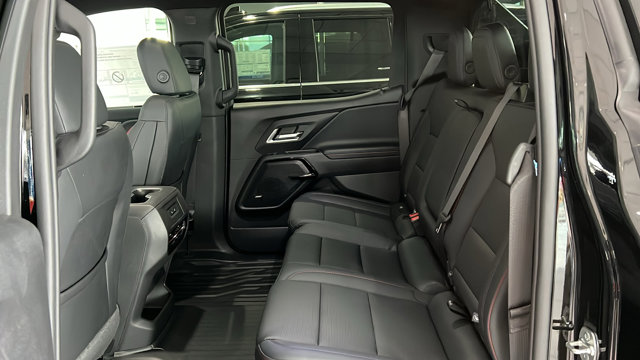 2024 Chevrolet Silverado EV RST Image 10 of 25