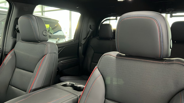 2024 Chevrolet Silverado EV RST Image 16 of 25