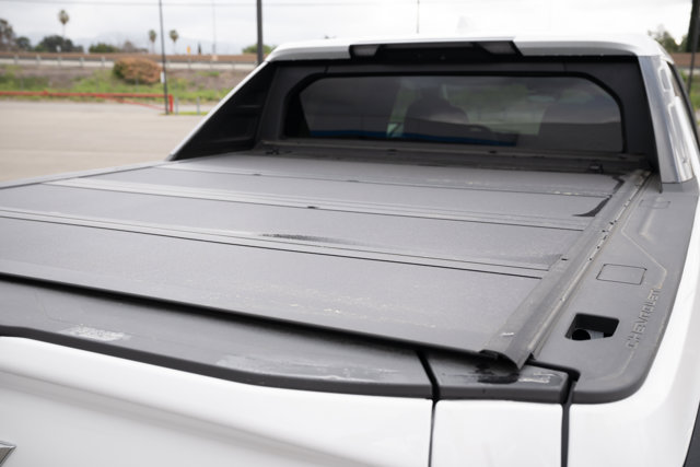 Vehicle image 13 of 46