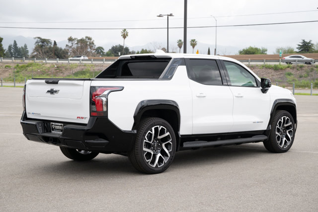 Vehicle image 7 of 46