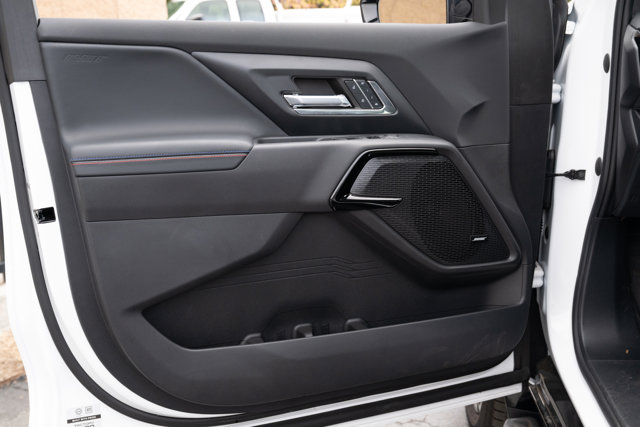 Vehicle image 20 of 46