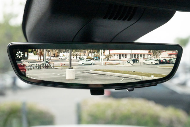 Vehicle image 31 of 46
