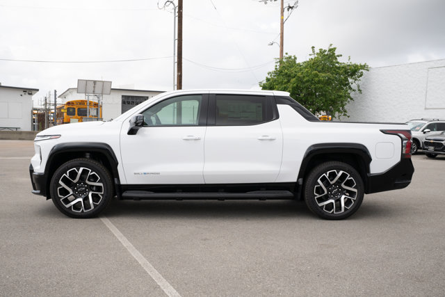 Vehicle image 11 of 46