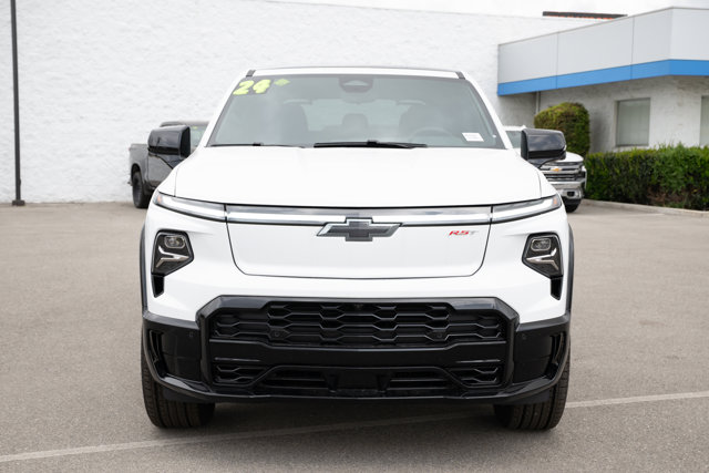 Vehicle image 2 of 46