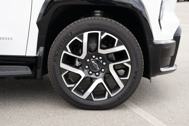 Vehicle image 12 of 46