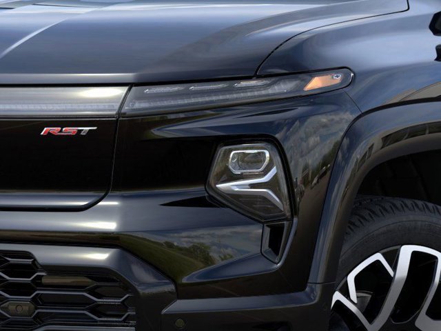 Vehicle image 10 of 24