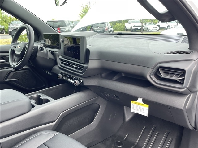 Vehicle image 22 of 27
