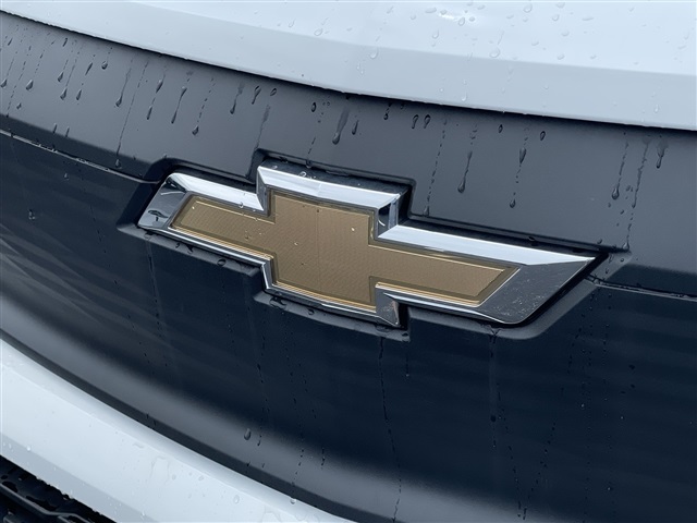 Vehicle image 24 of 27