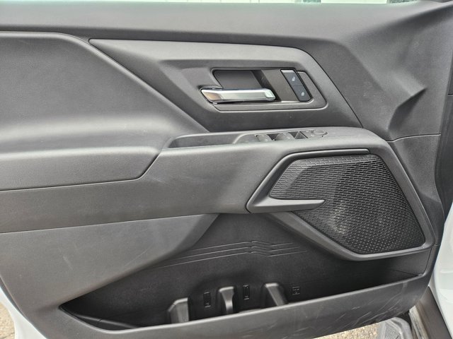 Vehicle image 12 of 16