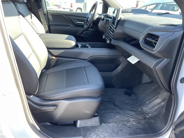 Vehicle image 21 of 27