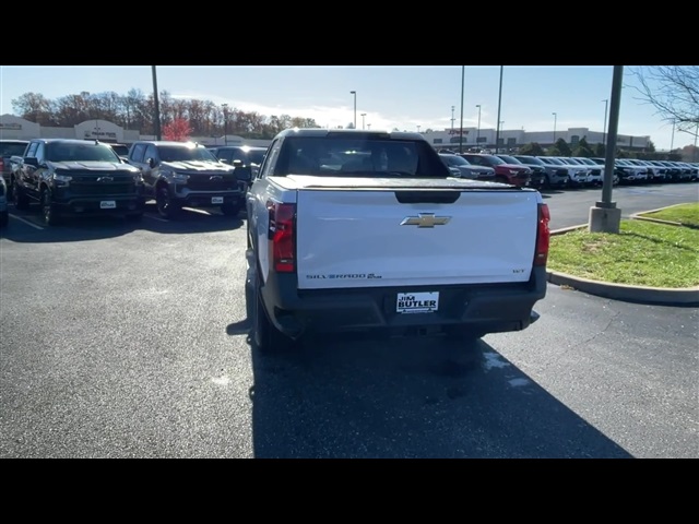 Vehicle image 7 of 27