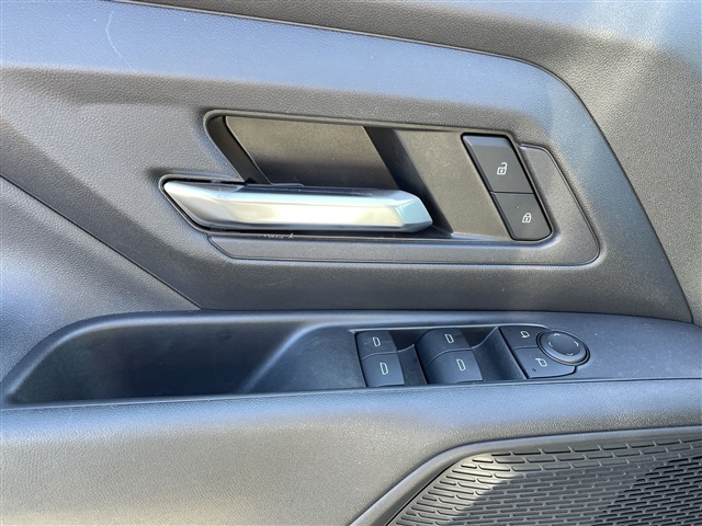 Vehicle image 20 of 27