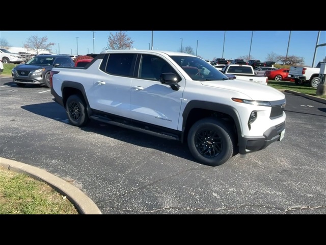 Vehicle image 4 of 27