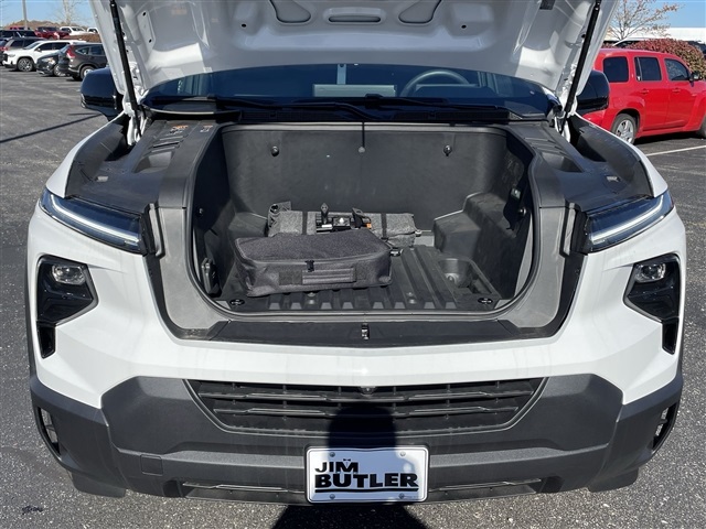 Vehicle image 23 of 27