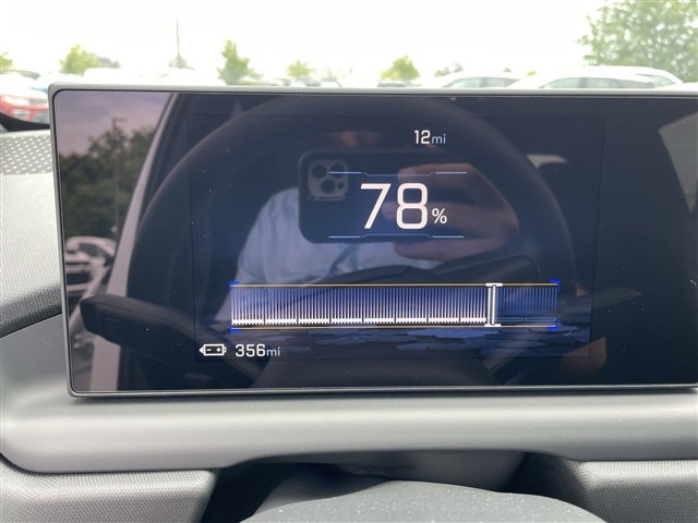 Vehicle image 13 of 27