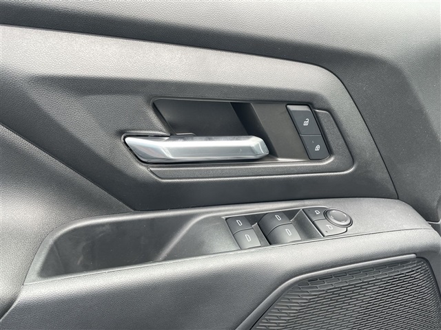 Vehicle image 20 of 27