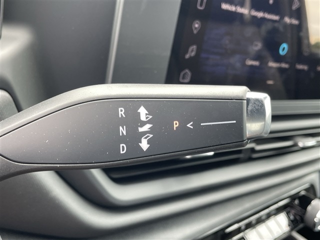 Vehicle image 15 of 27