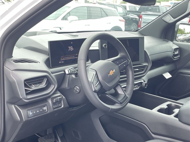 Vehicle image 11 of 27