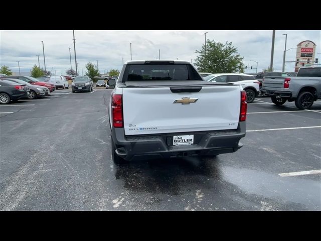 Vehicle image 7 of 27