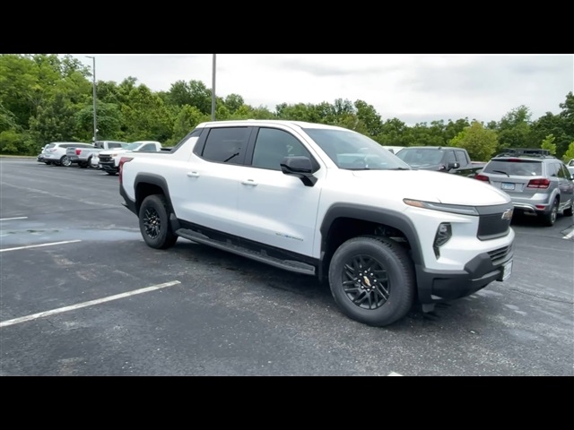 Vehicle image 4 of 27