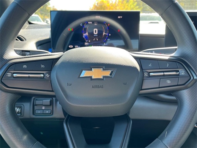 Vehicle image 14 of 22