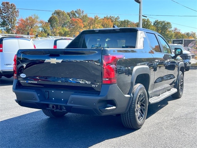 Vehicle image 4 of 22