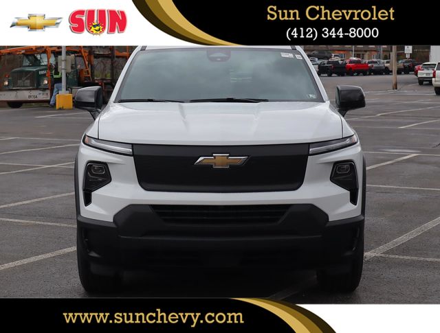 2024 Chevrolet Silverado EV Work Truck Image 2 of 38