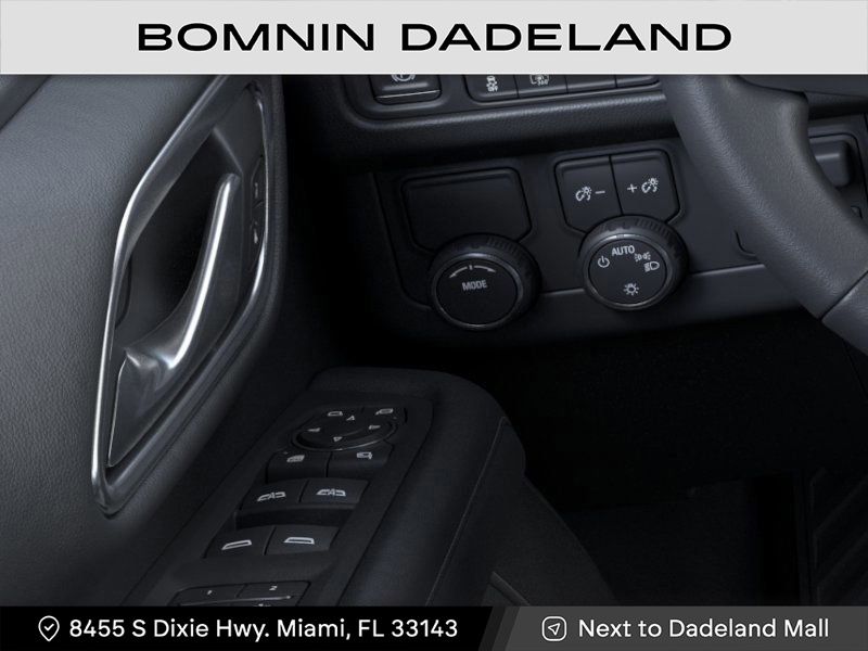 Vehicle image 23 of 25