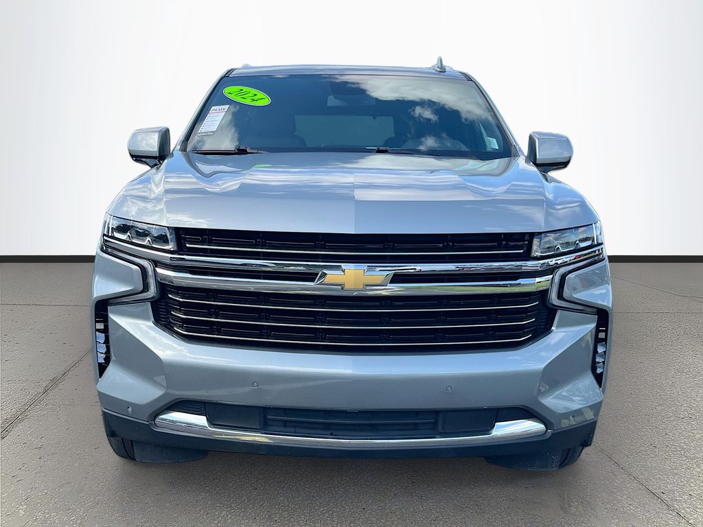 2024 Chevrolet Tahoe LT Image 2 of 32