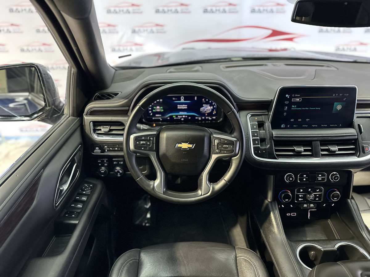 Vehicle image 25 of 38