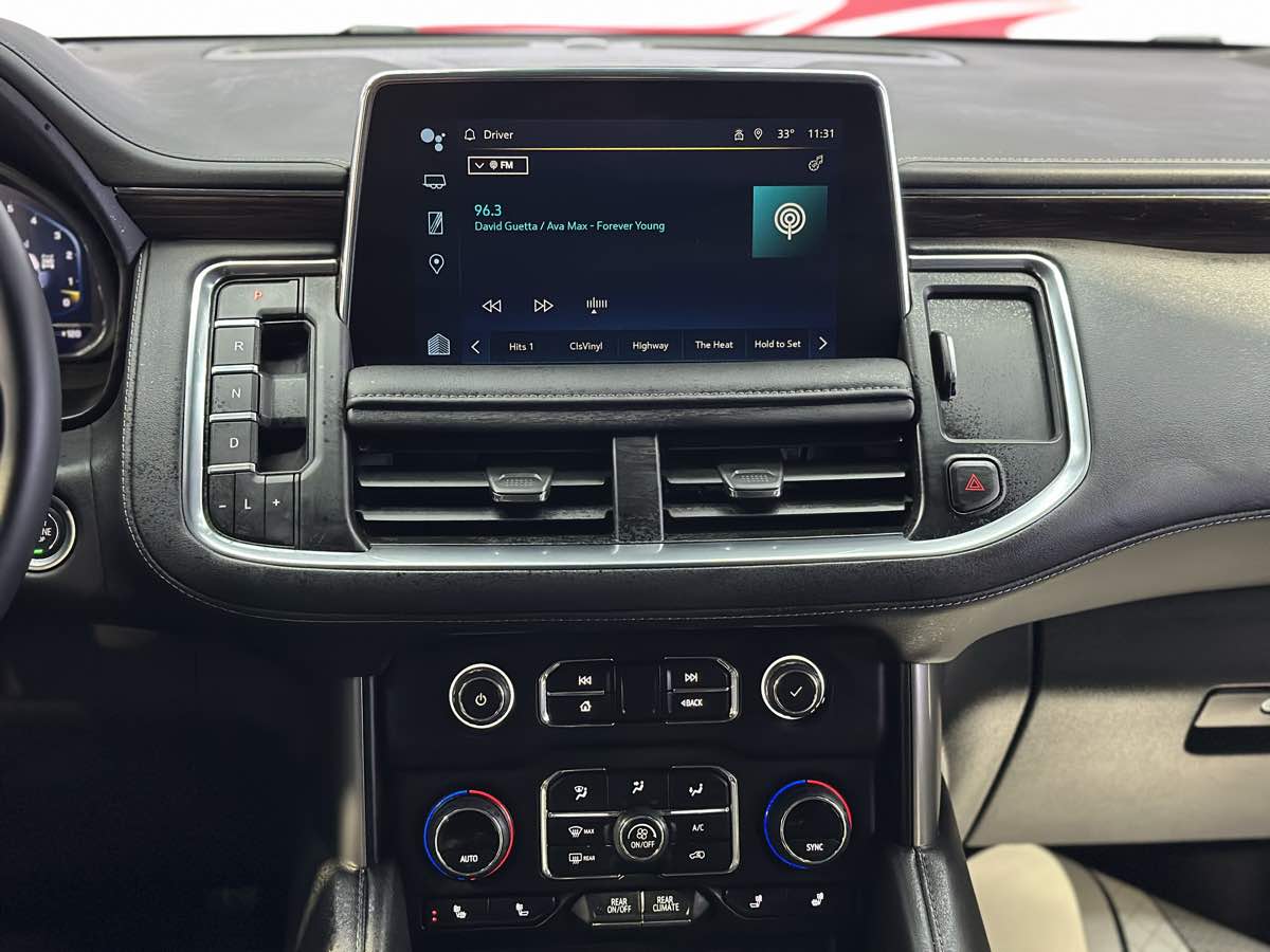 Vehicle image 27 of 38