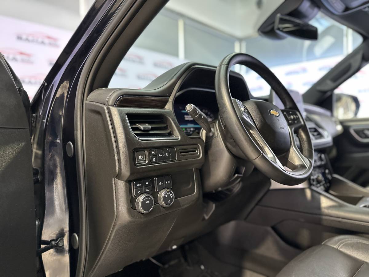 Vehicle image 36 of 38