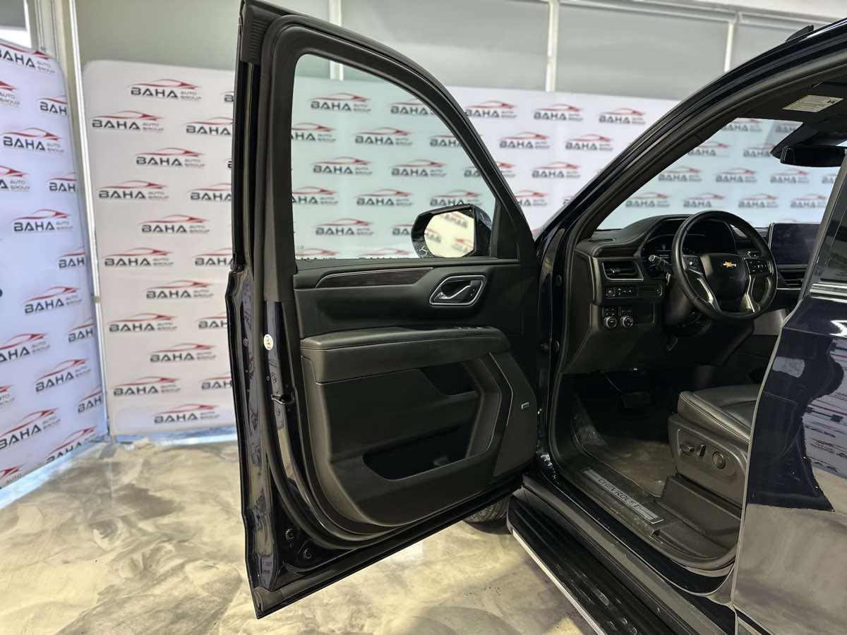 Vehicle image 31 of 38