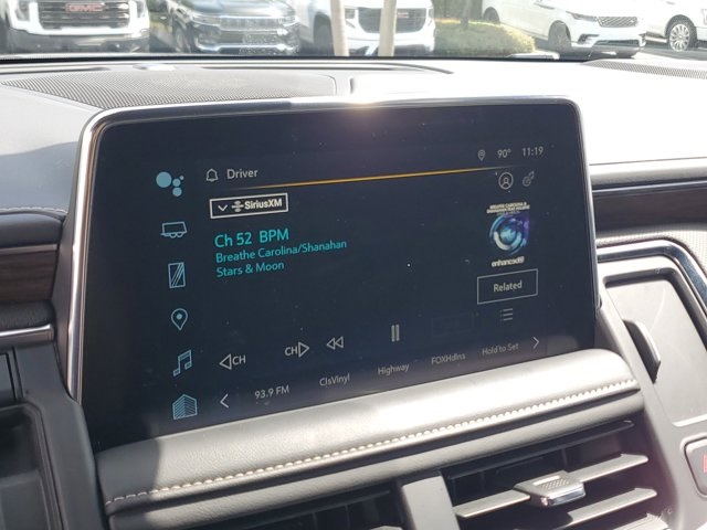Vehicle image 21 of 32