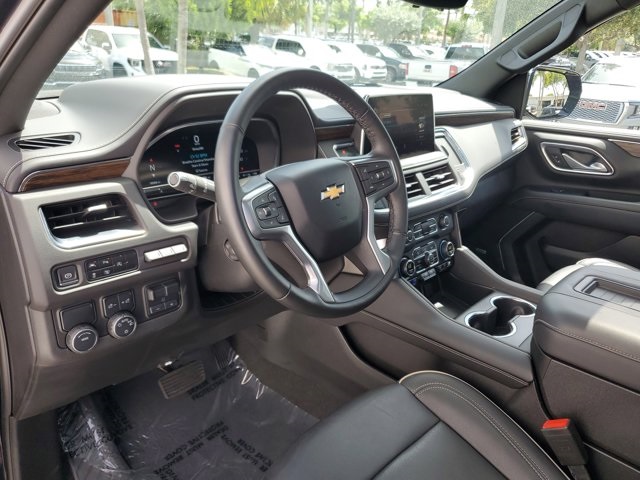 Vehicle image 13 of 32