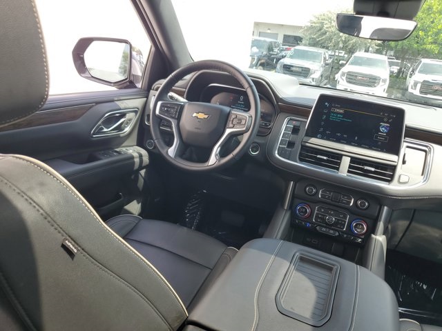 Vehicle image 14 of 32