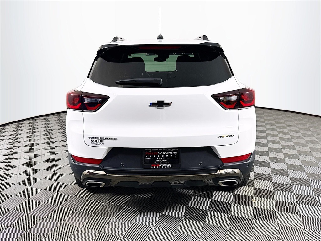 Vehicle image 6 of 30