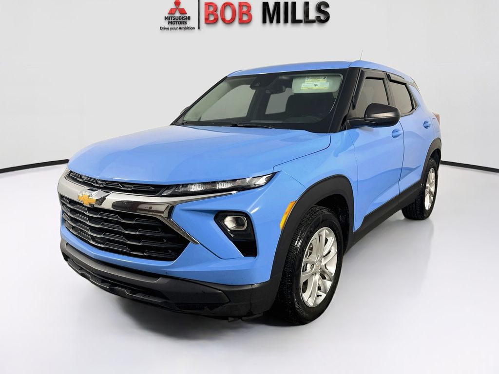 2024 Chevrolet Trailblazer LS Image 1 of 31