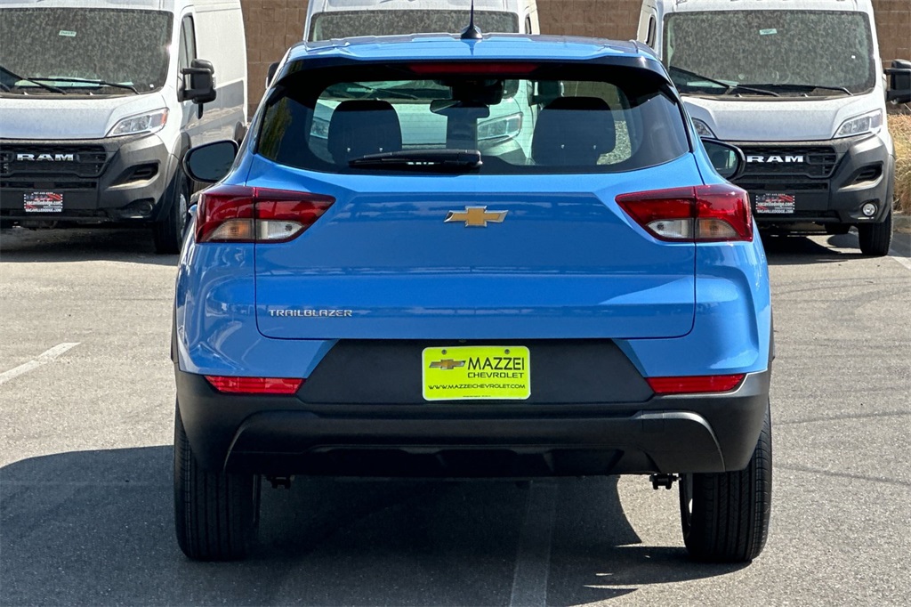 Vehicle image 6 of 34
