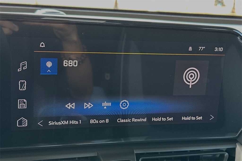 Vehicle image 18 of 34