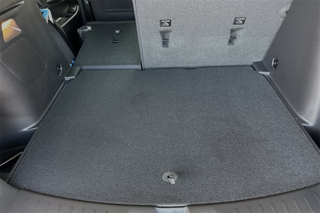 Vehicle image 15 of 34