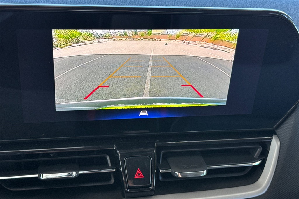 Vehicle image 19 of 34