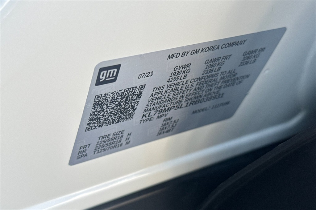 Vehicle image 25 of 34