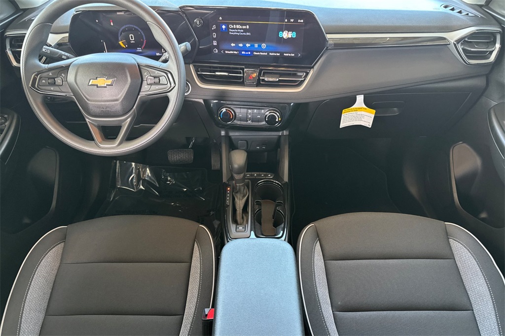 Vehicle image 13 of 34