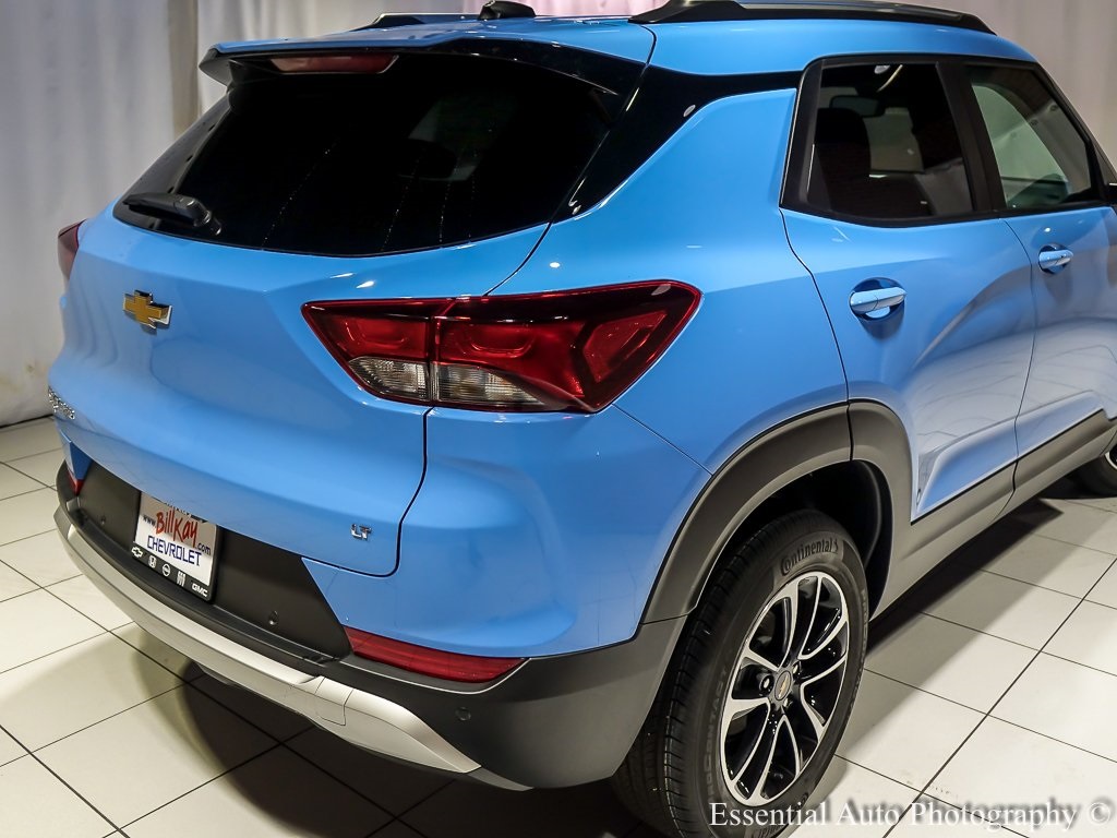 Vehicle image 5 of 24