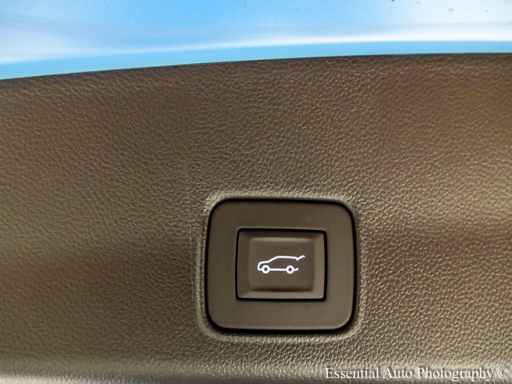 Vehicle image 21 of 24