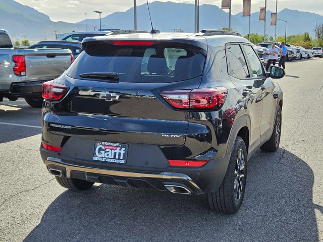 Vehicle image 3 of 25
